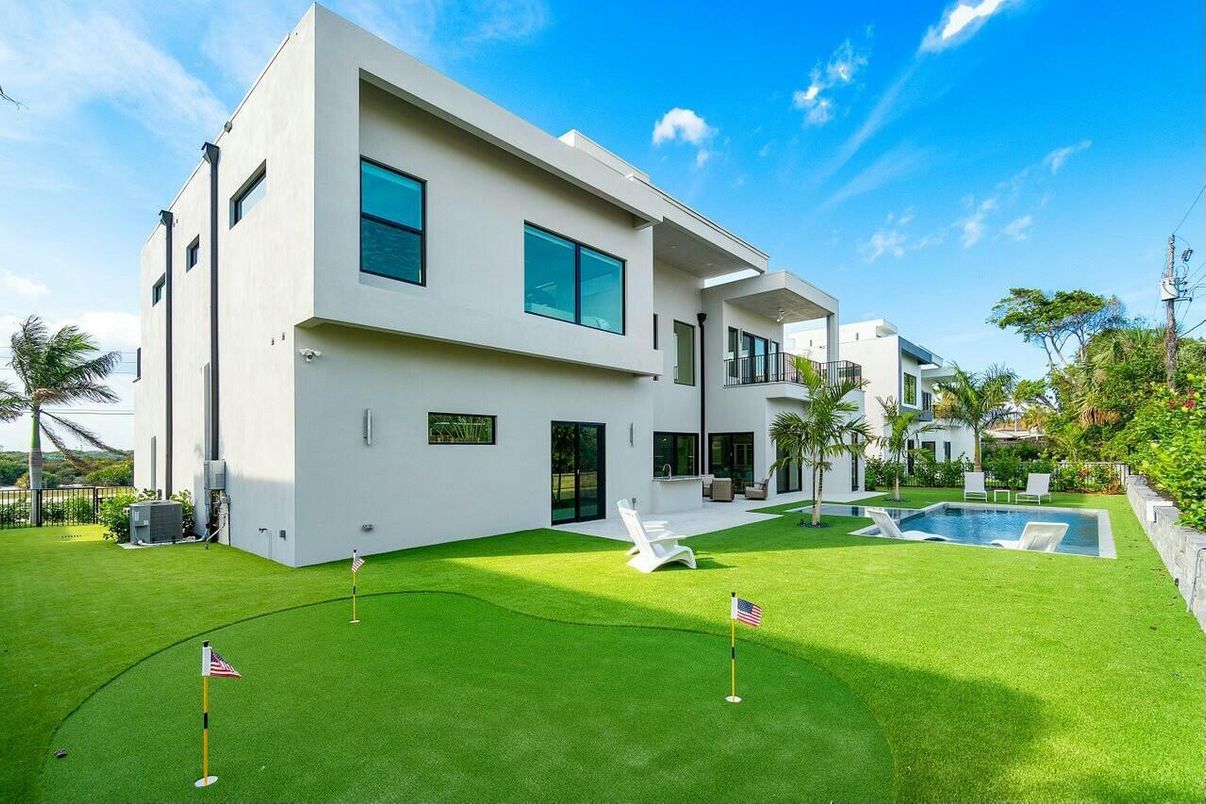 Backyard, Exterior, Pool