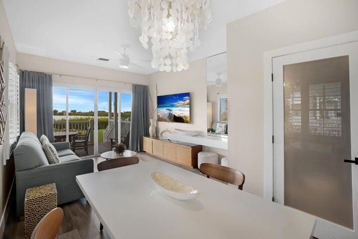 Chandelier, Dining room, Interior, Living room, Water, Wood Texture Flooring
