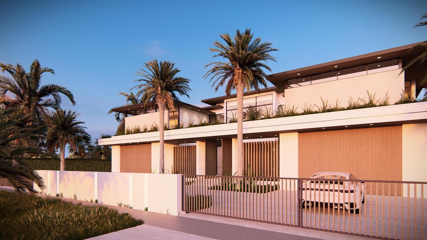Exterior, Facade, Modern
