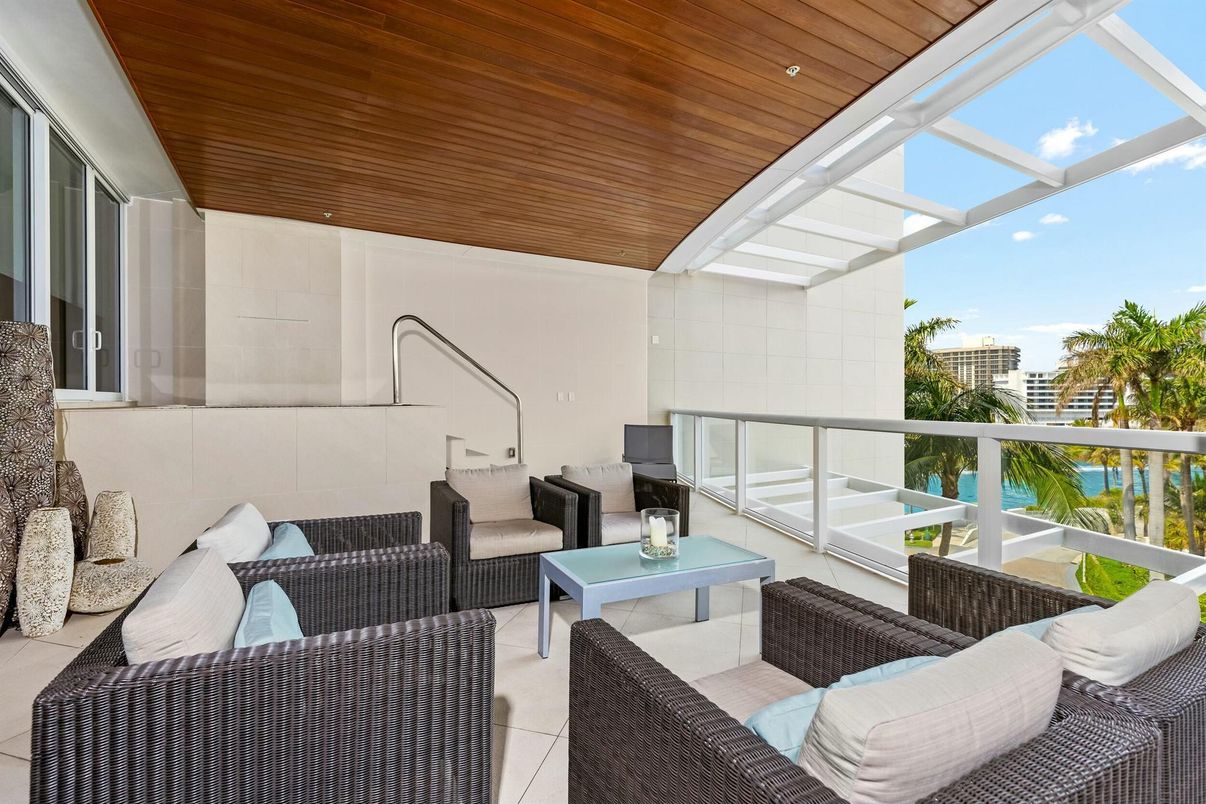 Exterior, Recessed Lighting, Wooden Ceilings