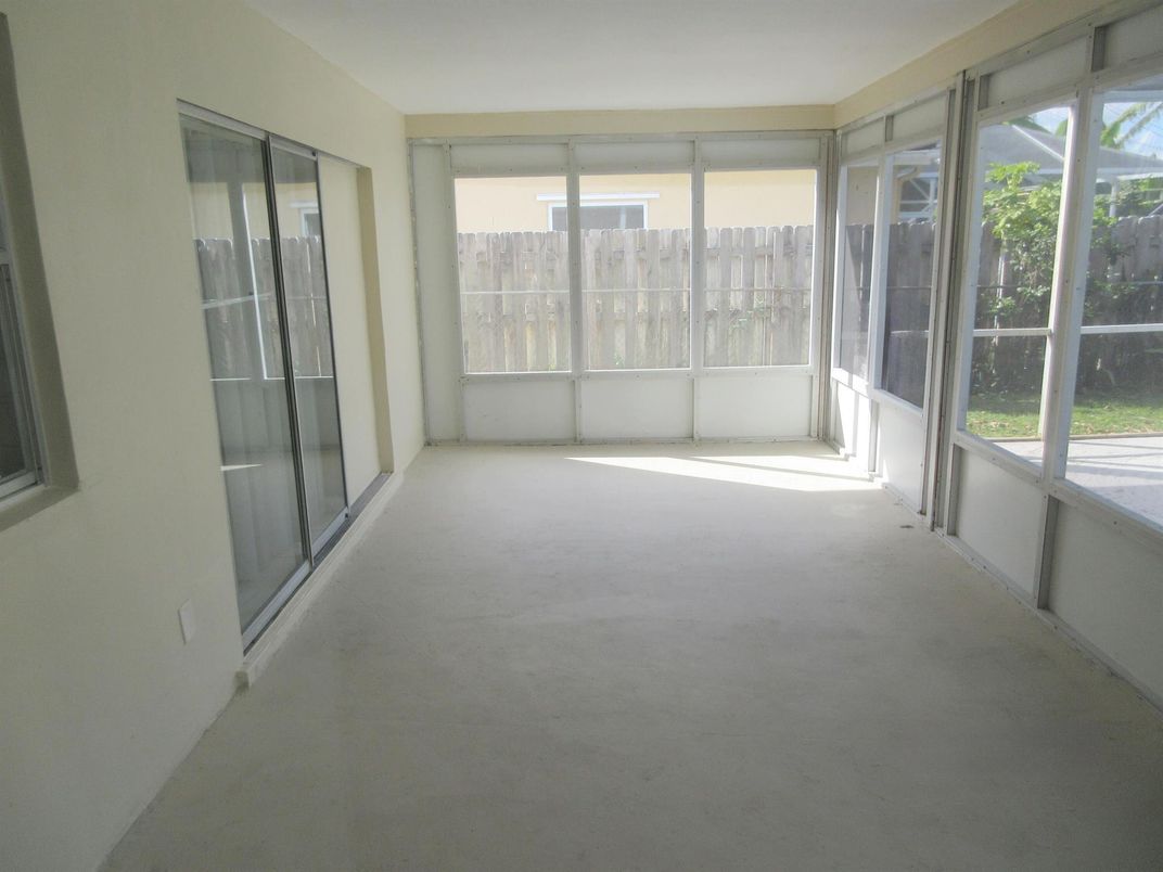Empty room, Interior, Sun Room