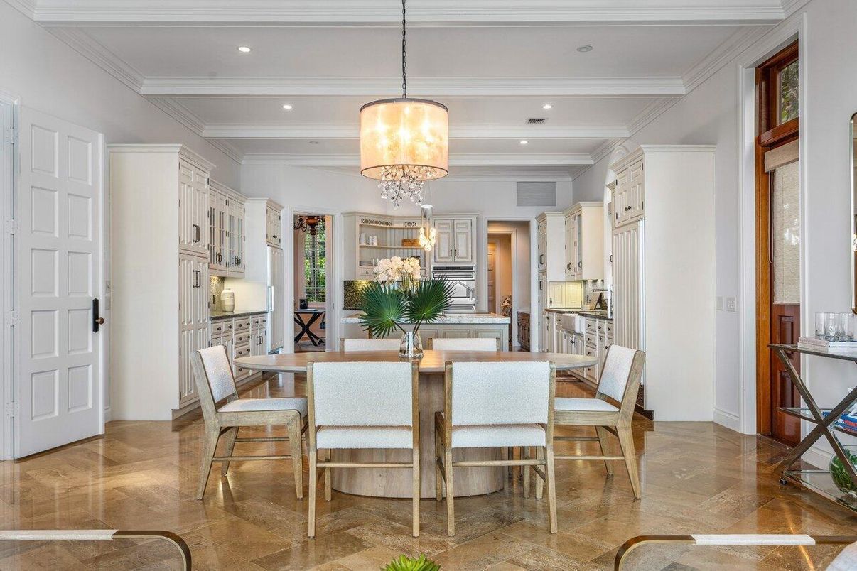 Chandelier, Dining room, Interior, Kitchen, Recessed Lighting