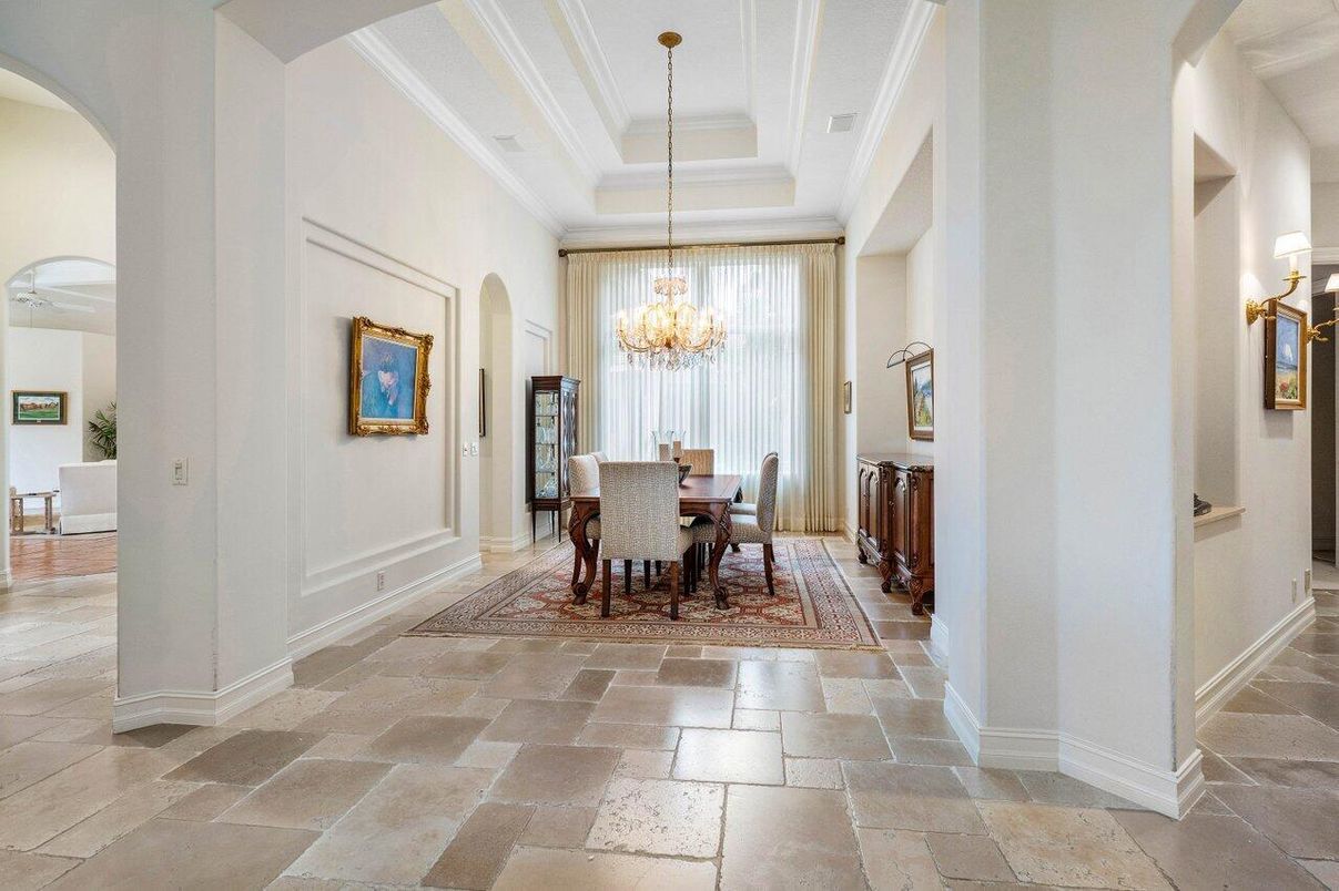Chandelier, Dining room, Interior