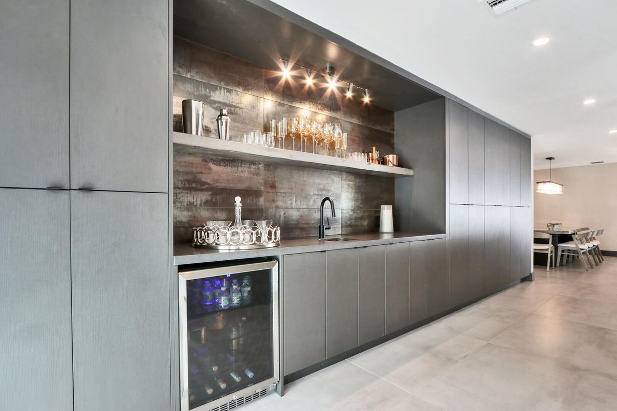 Dining room, Interior, Pendant Lights, Recessed Lighting
