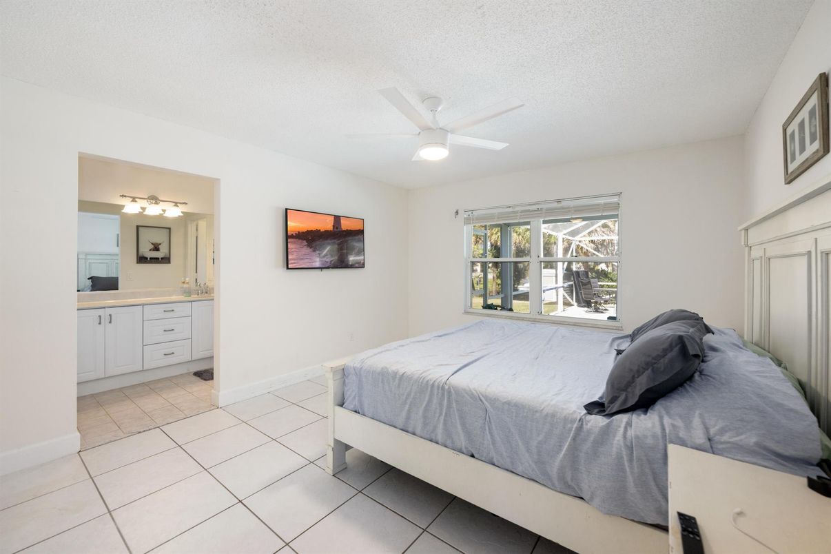 Bathroom, Bedroom, Interior