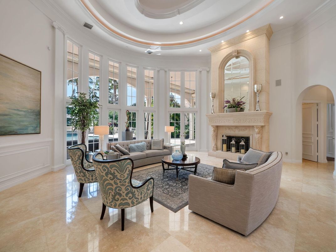 Fireplace, Interior, Living room, Recessed Lighting