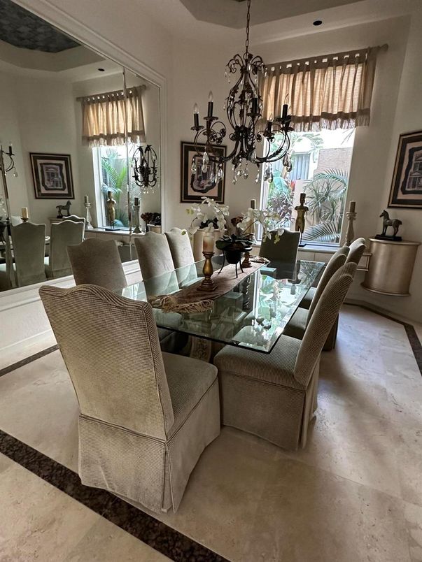 Chandelier, Dining room, Interior
