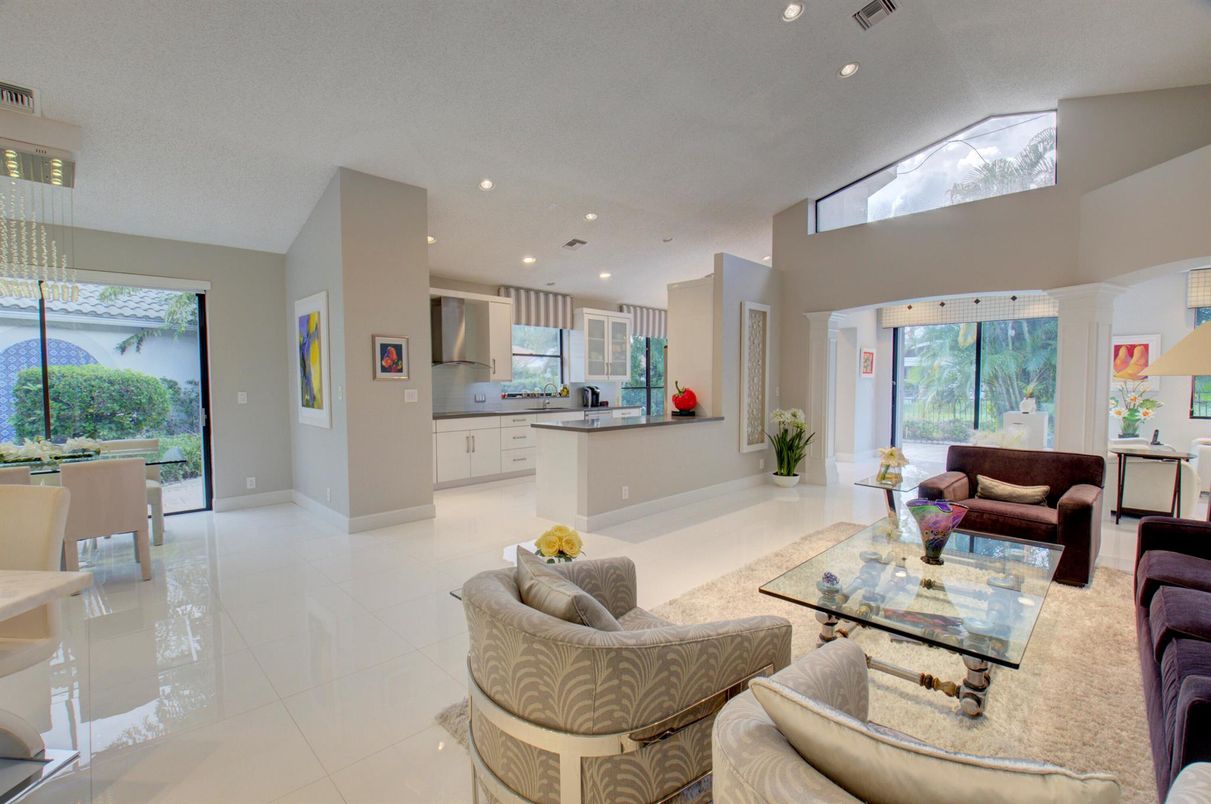 Dining room, Interior, Kitchen, Living room, Recessed Lighting