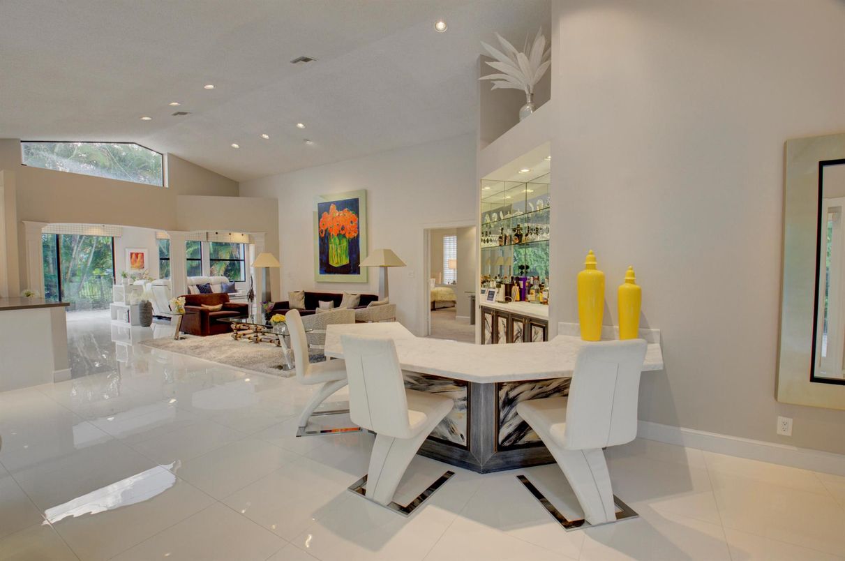 Dining room, Interior, Living room, Recessed Lighting