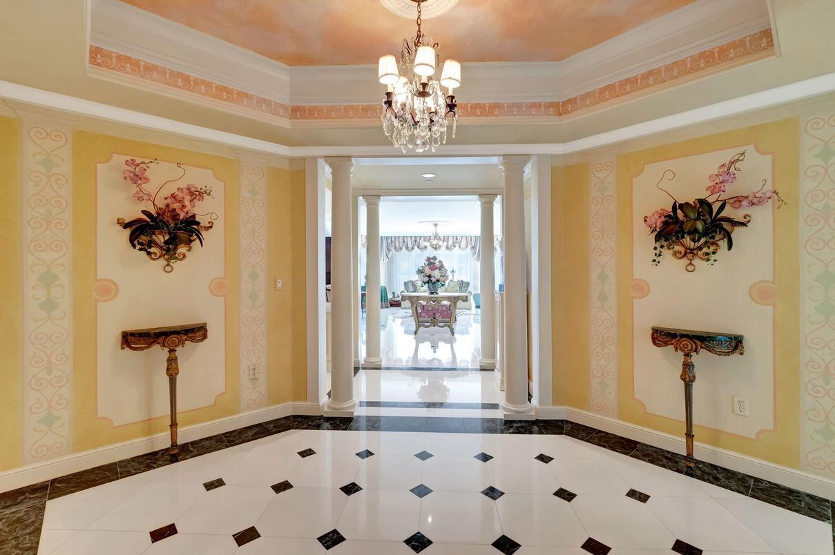 Chandelier, Interior, Recessed Lighting