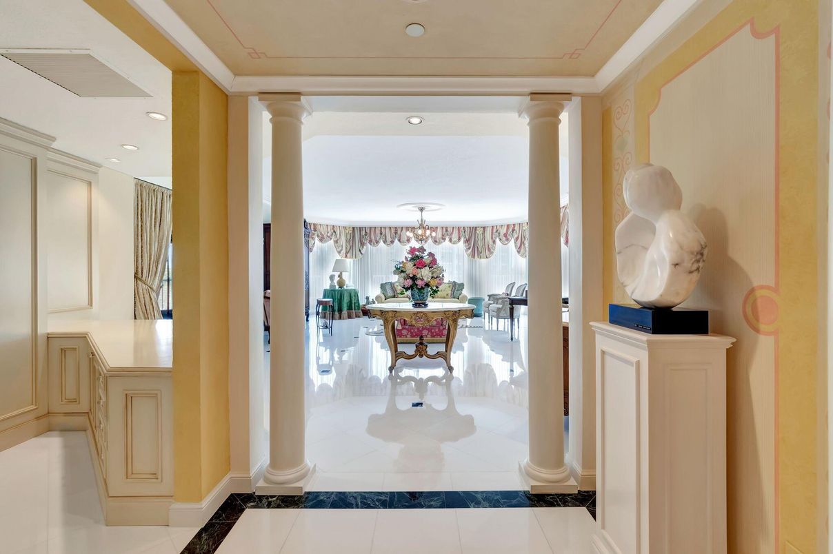 Interior, Recessed Lighting