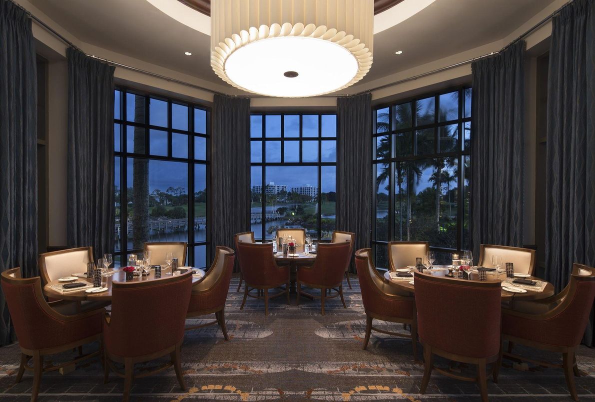 Dining room, Interior, Pendant Lights, Recessed Lighting, Water