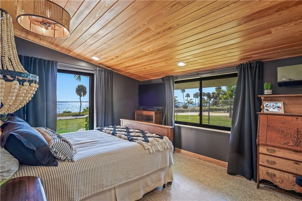 Bedroom, Interior, Recessed Lighting, Water, Wooden Ceilings