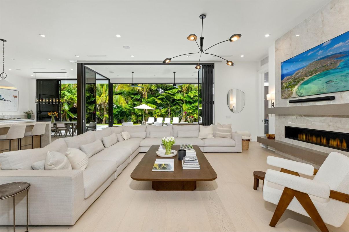 Dining room, Fireplace, Interior, Living room, Pendant Lights, Recessed Lighting, Wood Texture Flooring