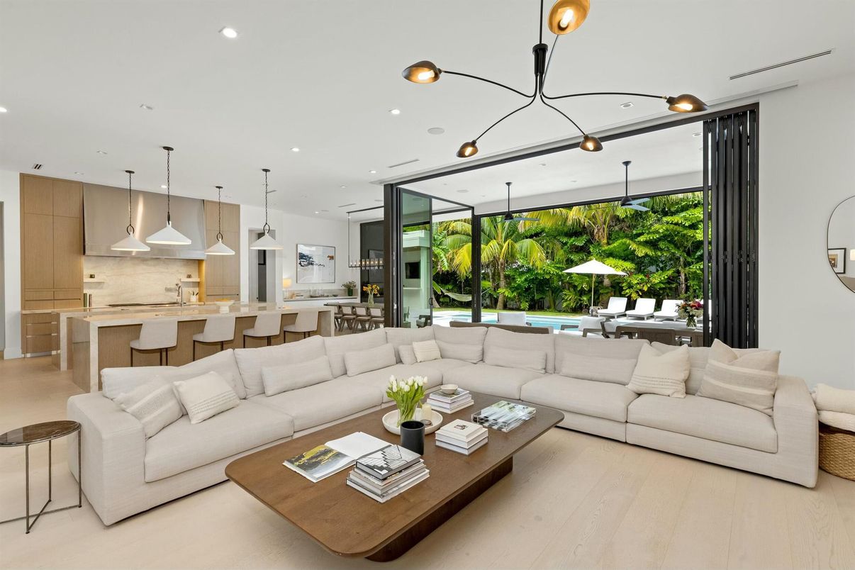 Dining room, Interior, Kitchen, Living room, Pendant Lights, Recessed Lighting, Wood Texture Flooring
