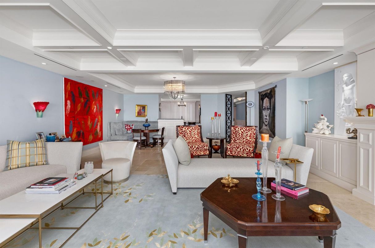 Chandelier, Dining room, Interior, Living room, Recessed Lighting