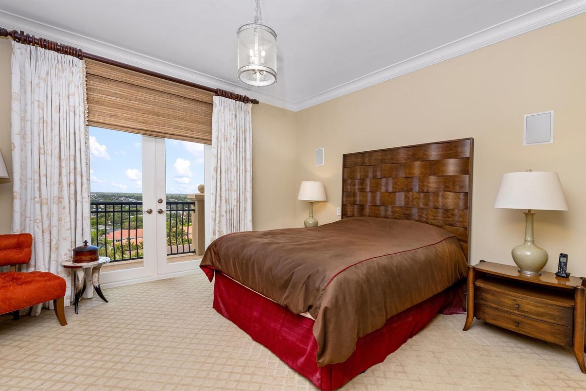 Bedroom, Interior, Water