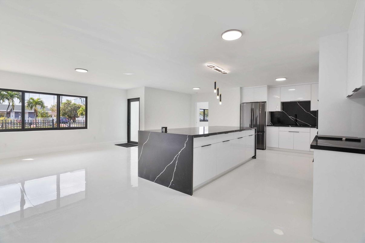 Interior, Kitchen, Recessed Lighting