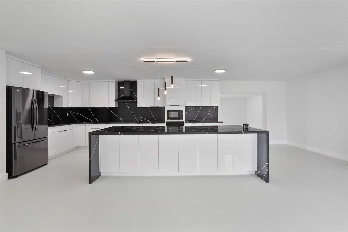 Interior, Kitchen, Marble Walls, Recessed Lighting