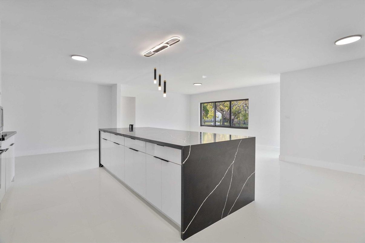 Interior, Kitchen, Recessed Lighting