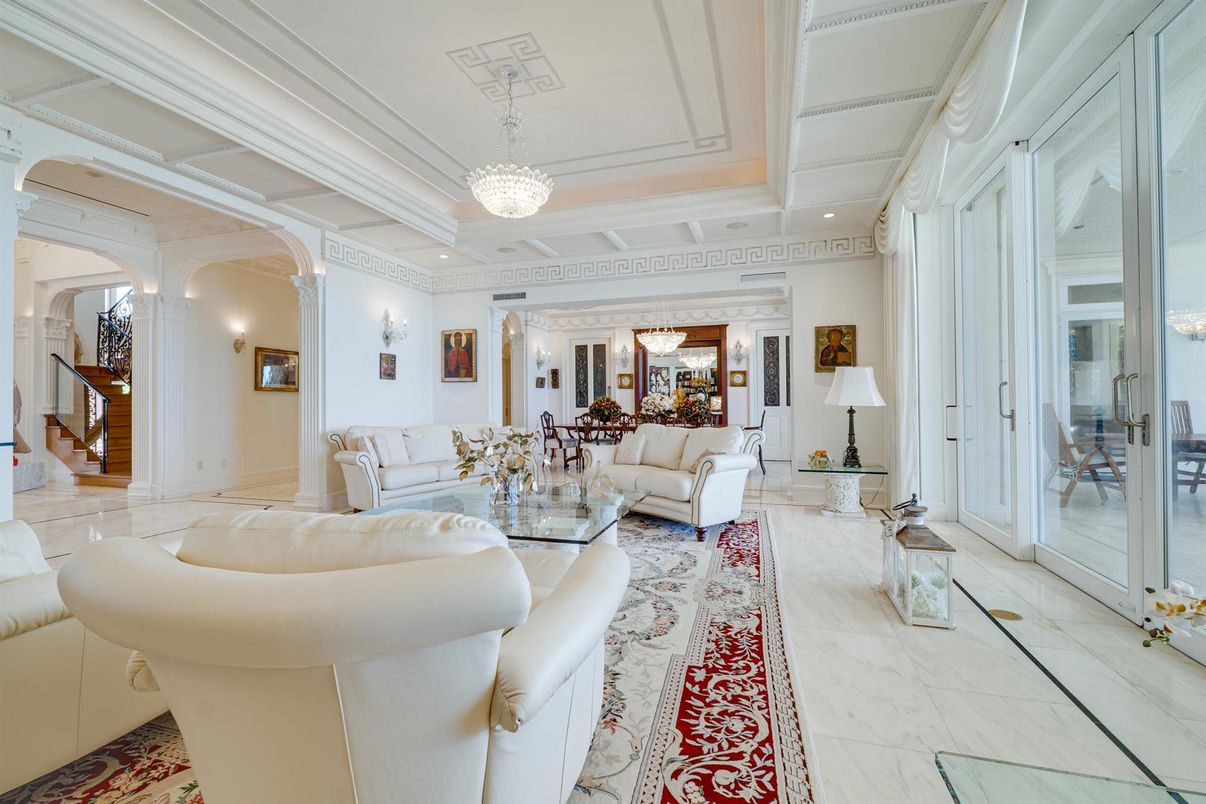Chandelier, Interior, Living room, Marble, Recessed Lighting