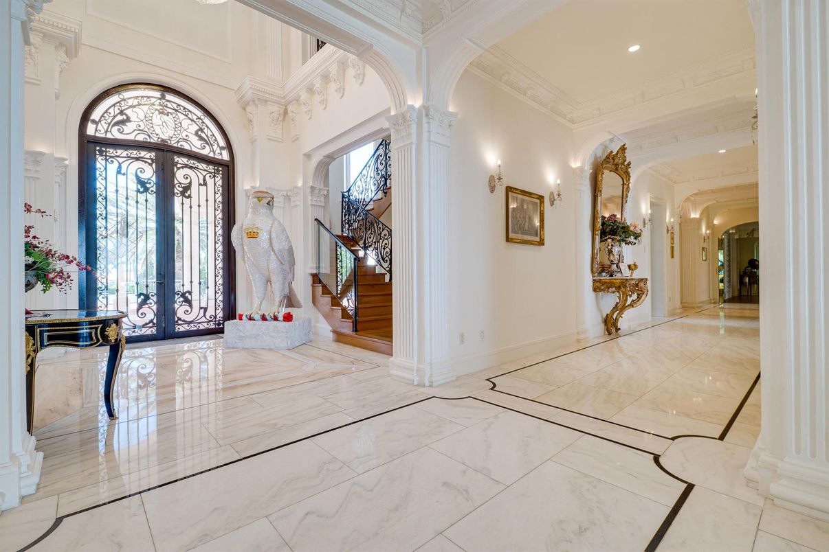 Interior, Marble, Recessed Lighting