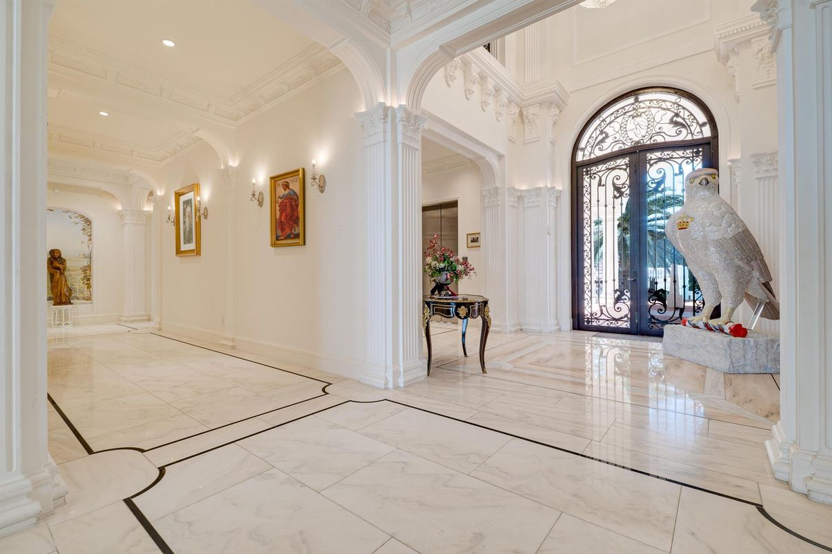 Interior, Marble, Recessed Lighting