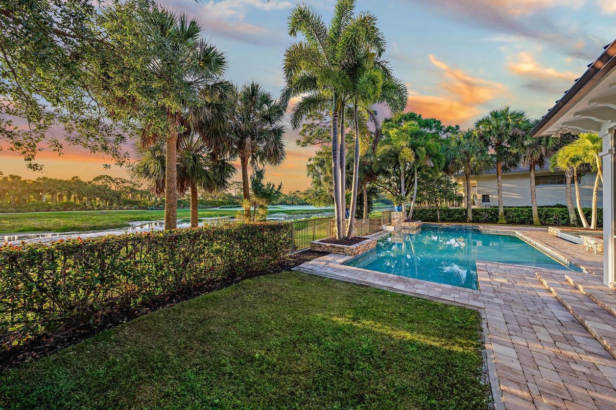 Exterior, Pool, Water