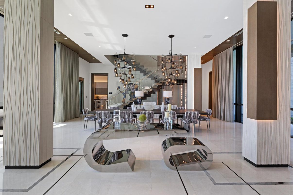 Dining room, Interior, Pendant Lights, Recessed Lighting