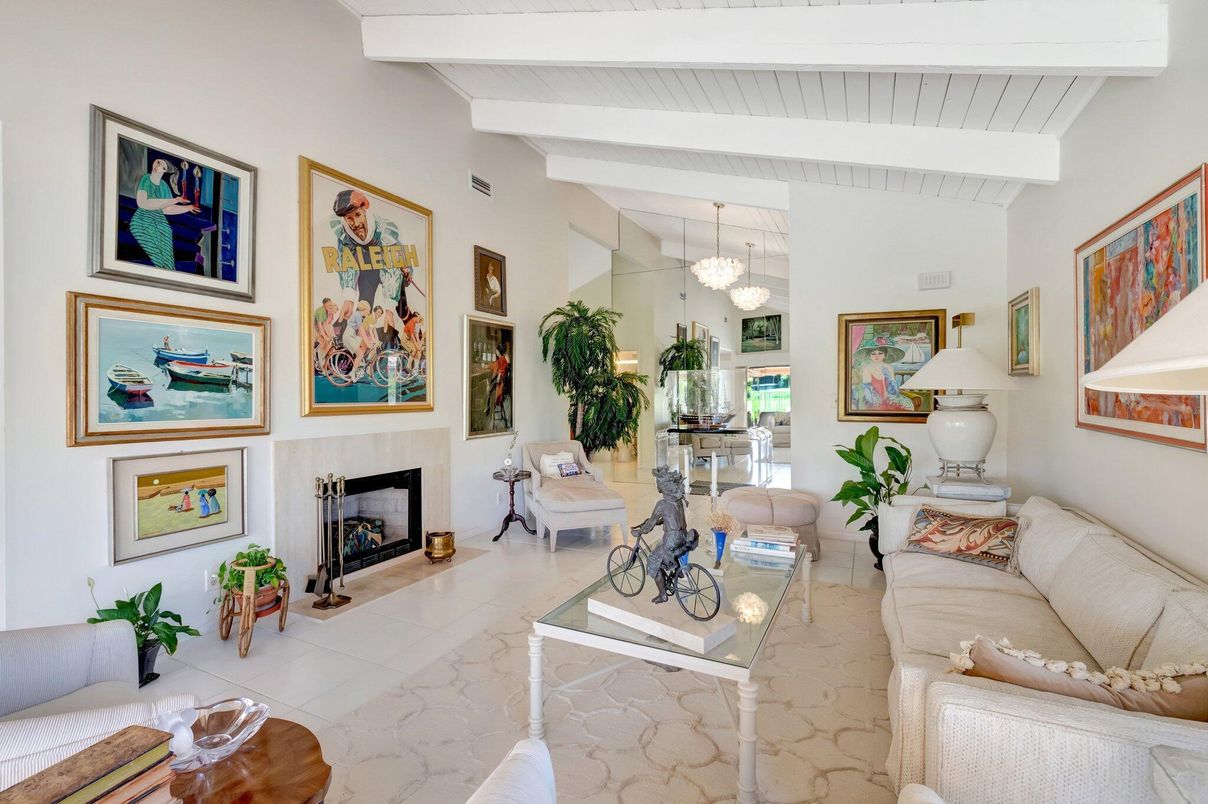 Chandelier, Fireplace, Interior, Living room