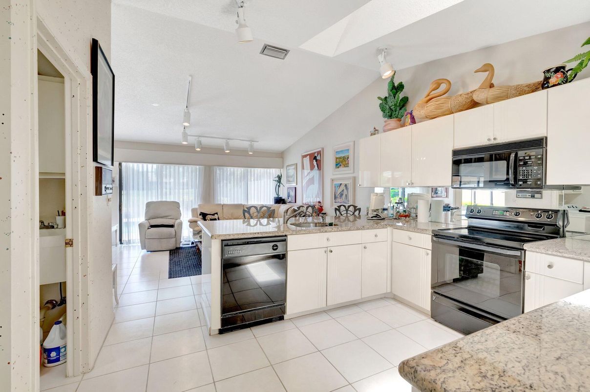 Interior, Kitchen, Living room