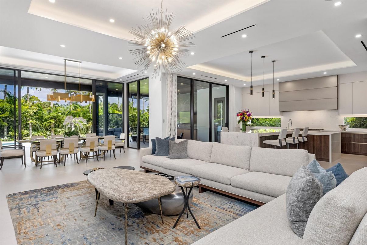 Dining room, Interior, Kitchen, Living room, Pendant Lights, Recessed Lighting