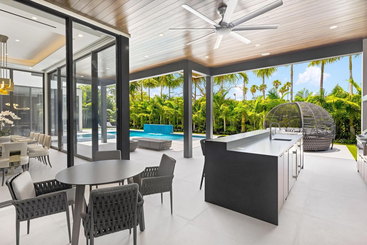 Dining room, Interior, Pendant Lights, Pool, Recessed Lighting, Wooden Ceilings
