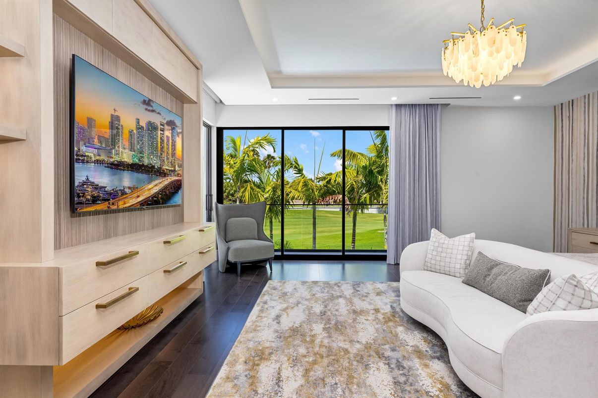 Chandelier, Interior, Recessed Lighting, Wood Texture Flooring