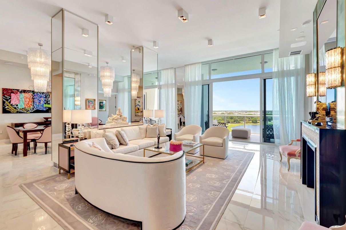 Chandelier, Dining room, Interior, Living room, Marble, Recessed Lighting