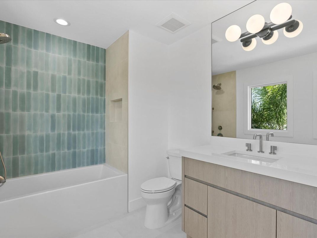 Bathroom, Interior, Recessed Lighting