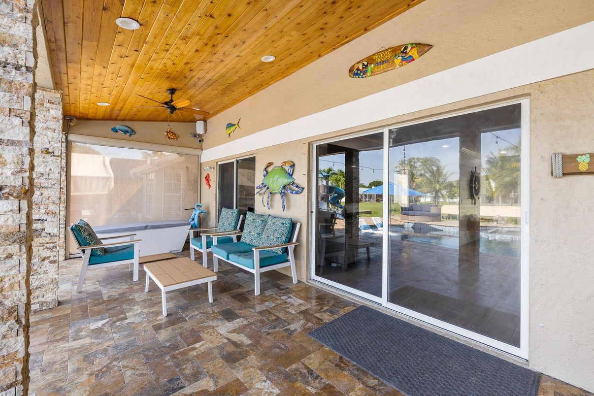 Exterior, Recessed Lighting