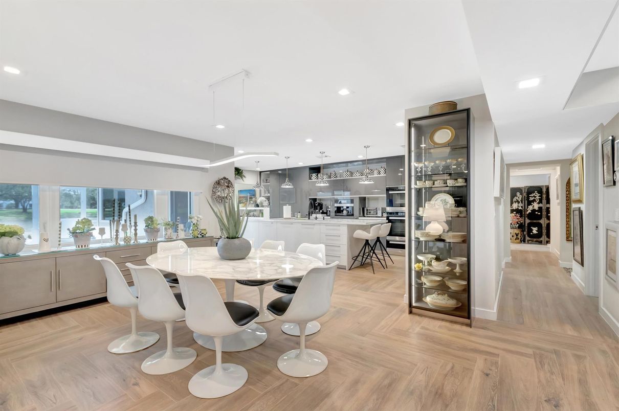 Dining room, Interior, Pendant Lights, Recessed Lighting, Wood Texture Flooring