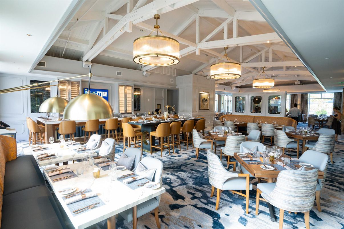 Dining room, Interior, Pendant Lights, Recessed Lighting