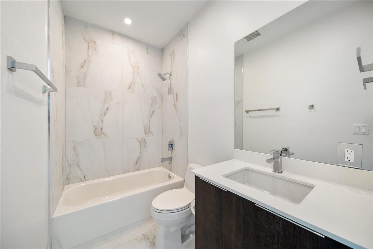 Bathroom, Interior, Marble, Marble Walls, Recessed Lighting