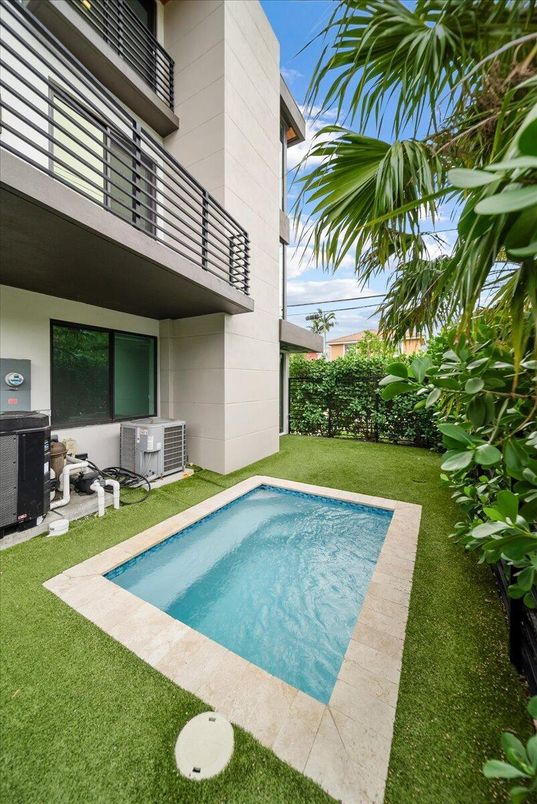 Backyard, Exterior, Pool
