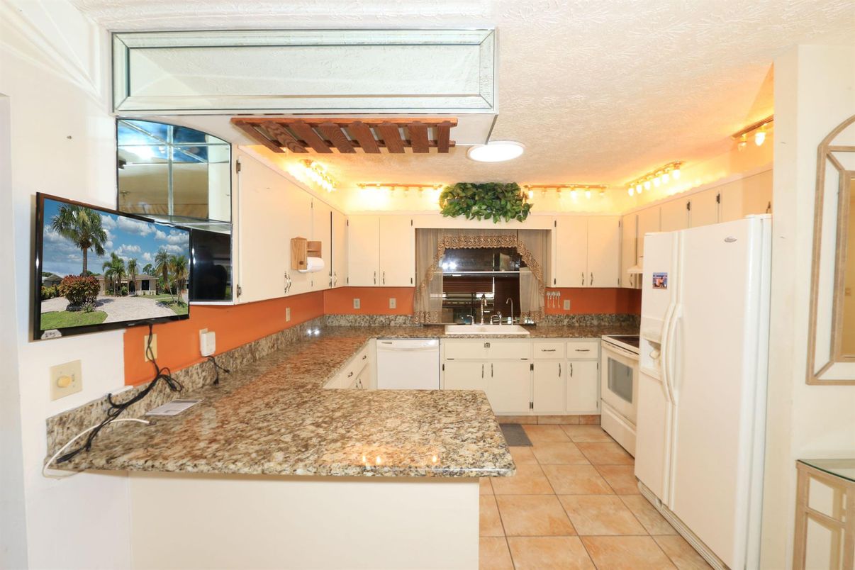 Interior, Kitchen