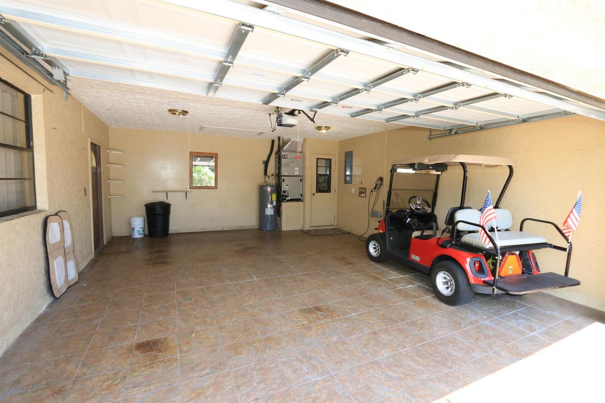 Garage, Interior