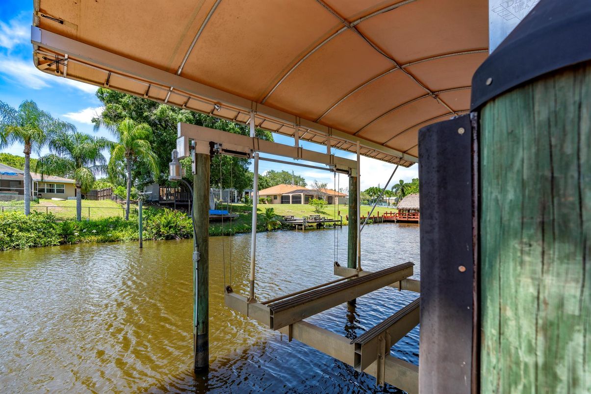 Exterior, Water