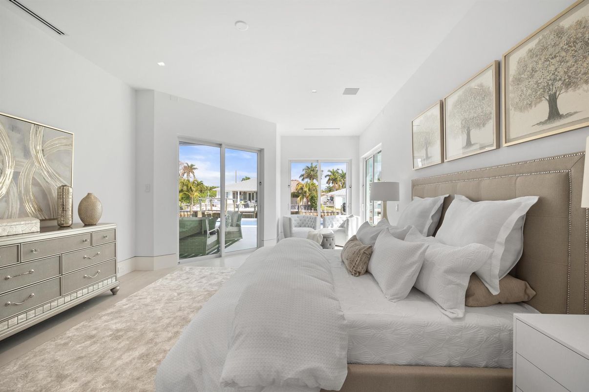 Bedroom, Interior, Recessed Lighting