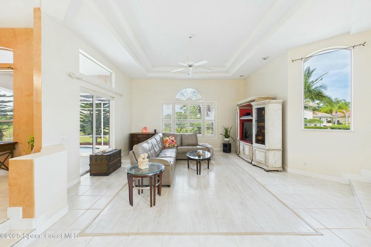Fireplace, Interior, Living room, Recessed Lighting