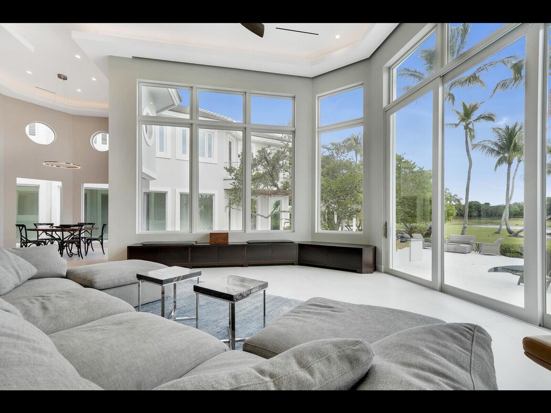Interior, Living room, Pendant Lights, Recessed Lighting, Sun Room