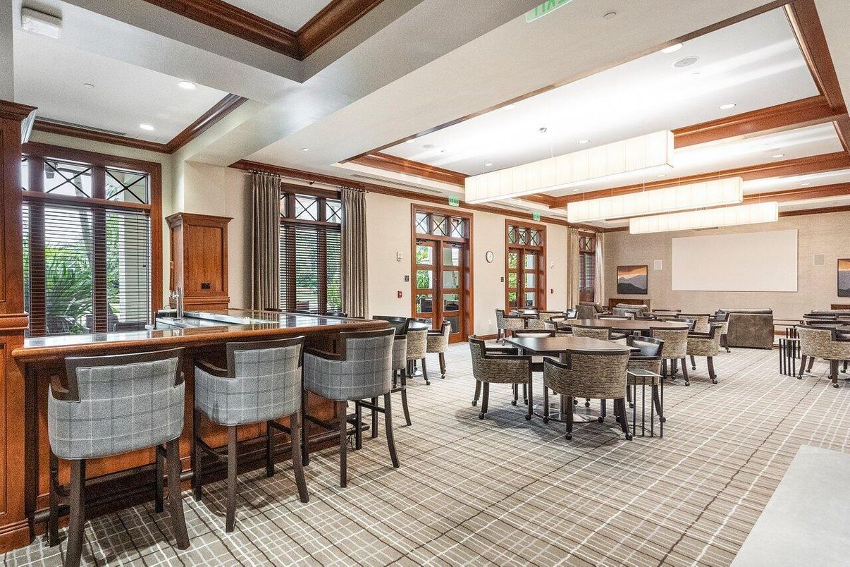 Dining room, Interior, Pendant Lights, Recessed Lighting