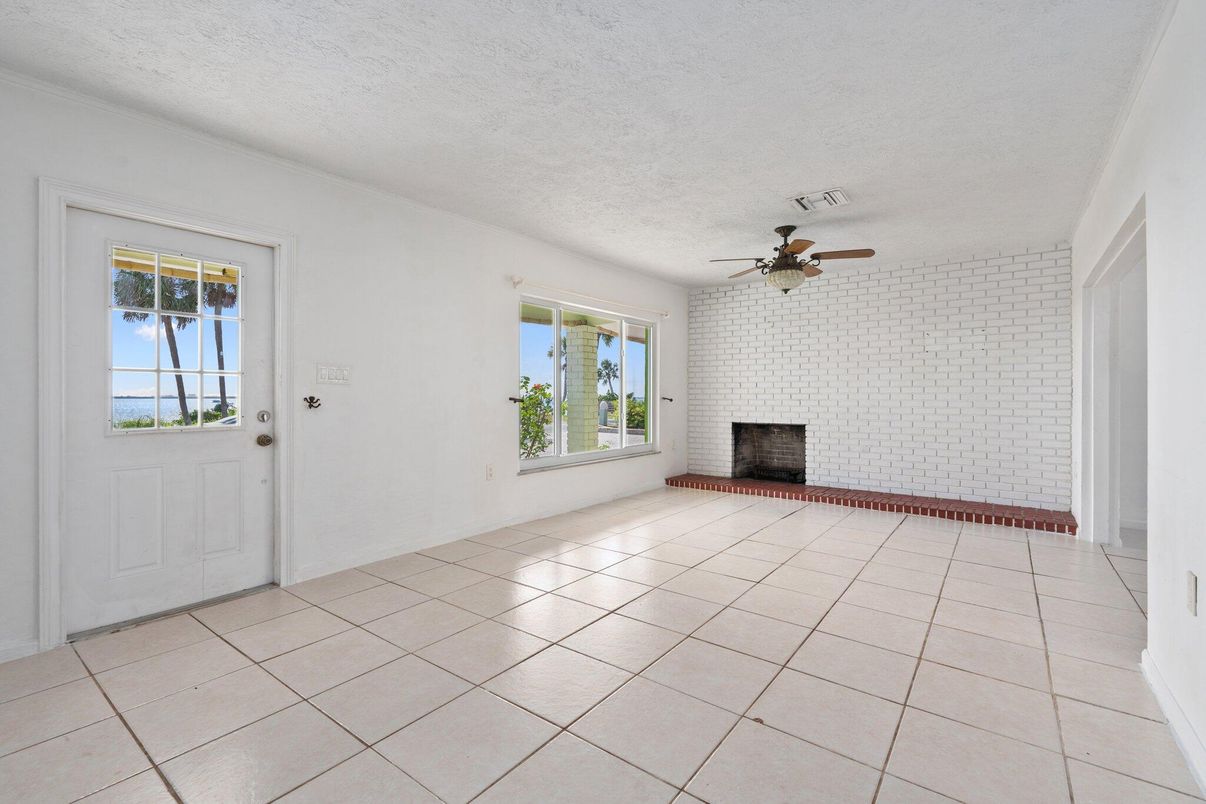 Empty room, Fireplace, Interior, Stone Walls