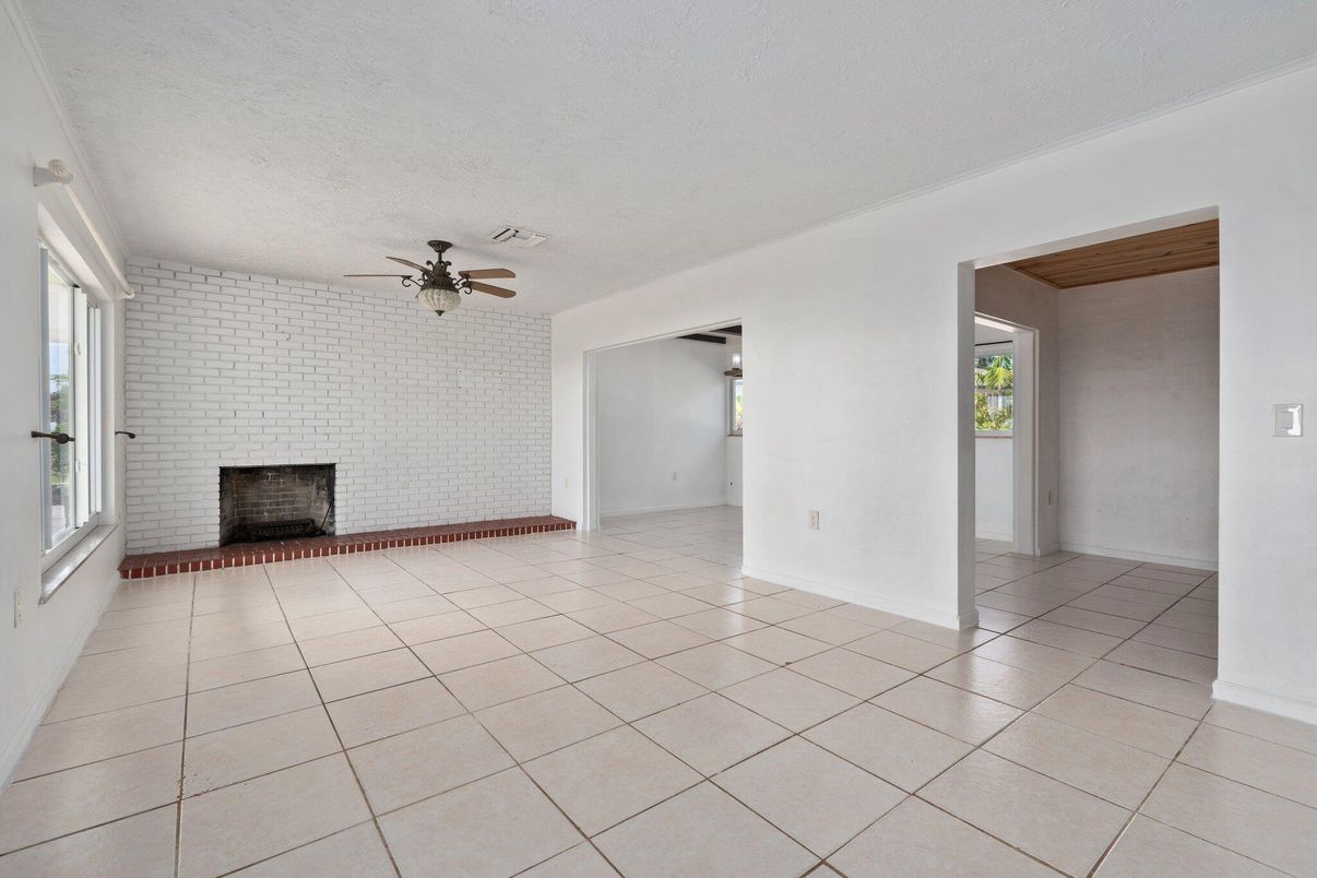 Empty room, Fireplace, Interior